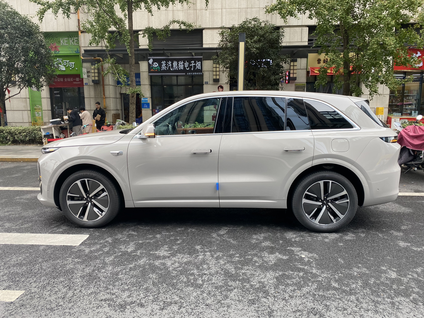 尊龙旗舰集团ONE口碑_尊龙旗舰集团汽车